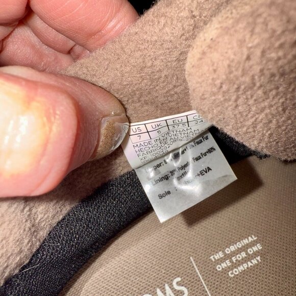 TOMS Cascada Waterproof Taupe Gray Nubuck Boots - Size 7 (NWT) - Picture 4 of 6